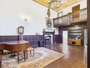 Reception Room- click for photo gallery